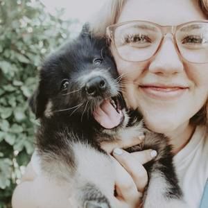 Meet your Posher, Olivia